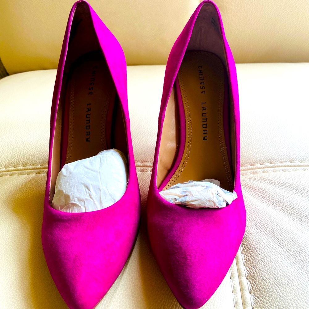 Gently used Chinese Laundry heels, Size 8